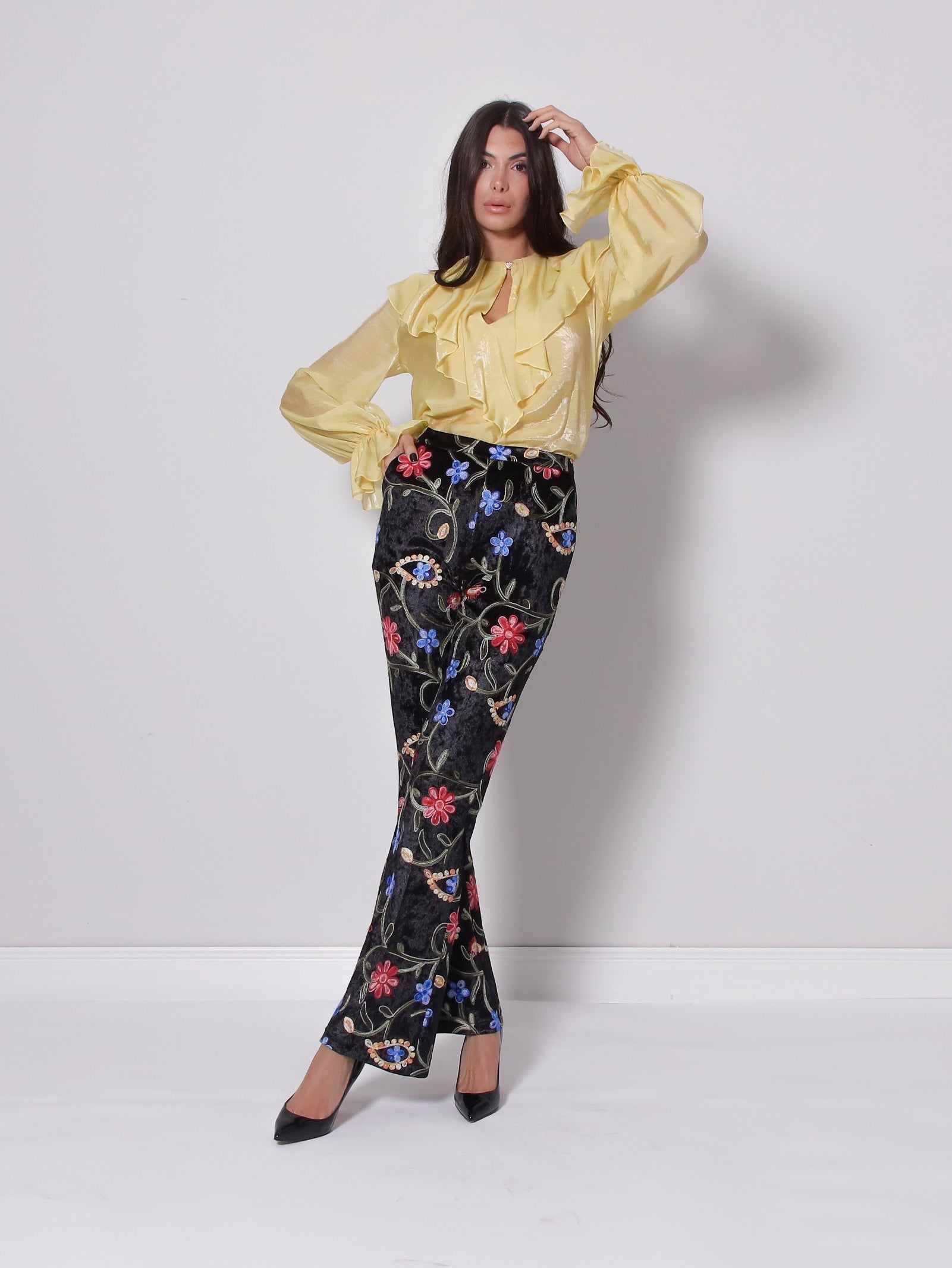 BLUSA CON ROUCHE